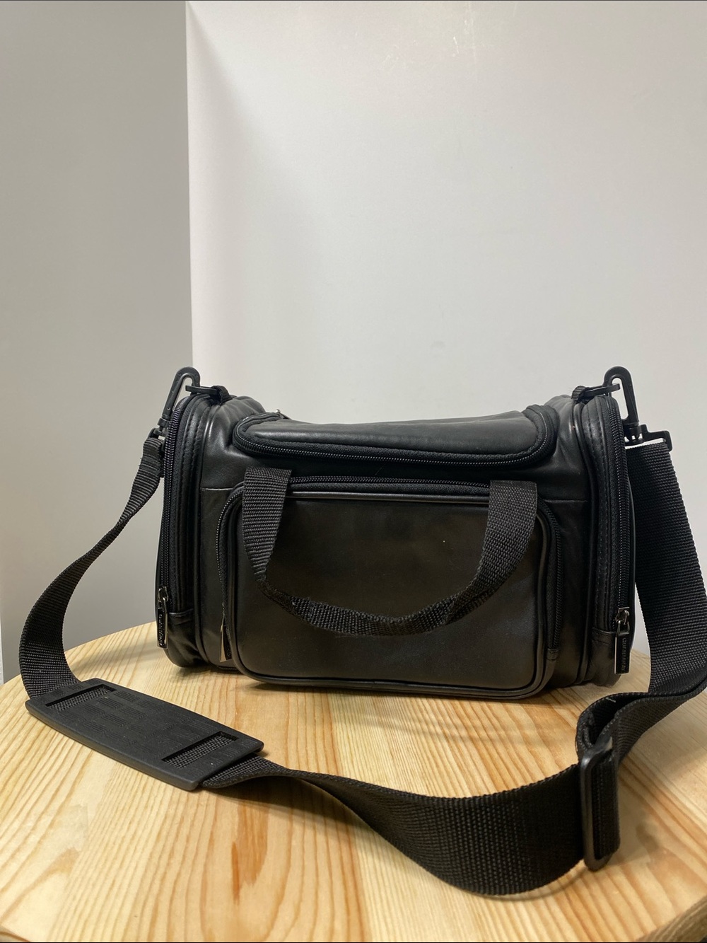 Quantaray Black Canvas Camera Camcorder Carry Shoulder Bag Large 12 X 7.5 X 6